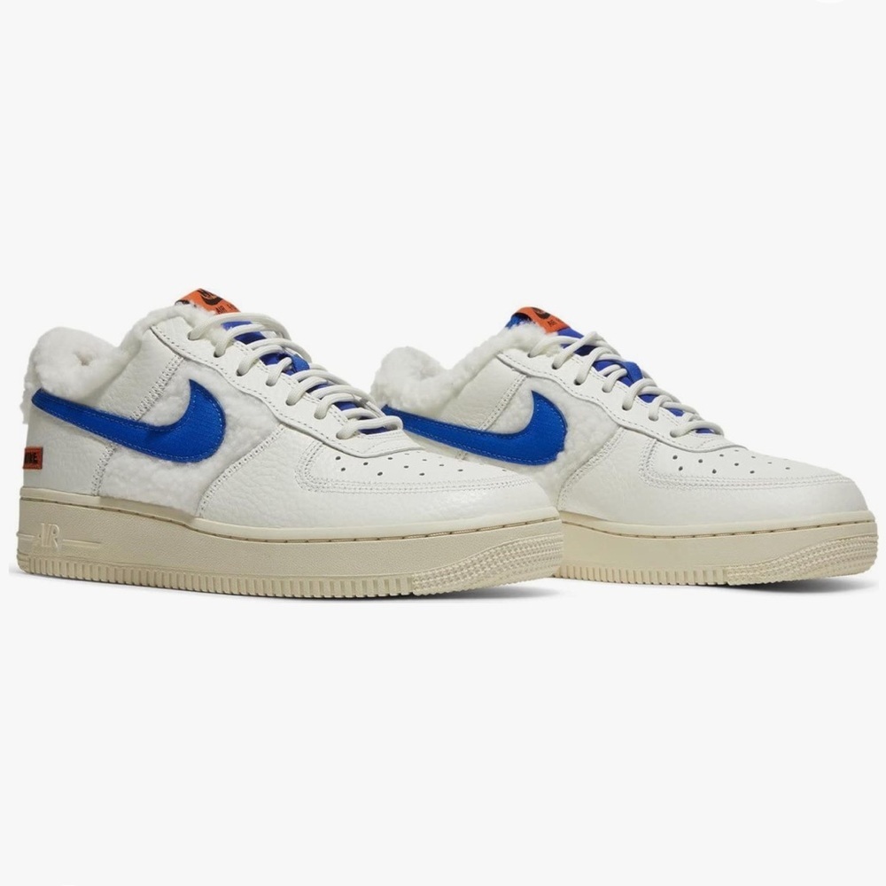 Nike AIR Force 1 '07 Low 'Sherpa Fleece' Women's Size 7
